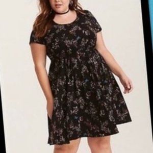 Torrid Black floral dress size 2